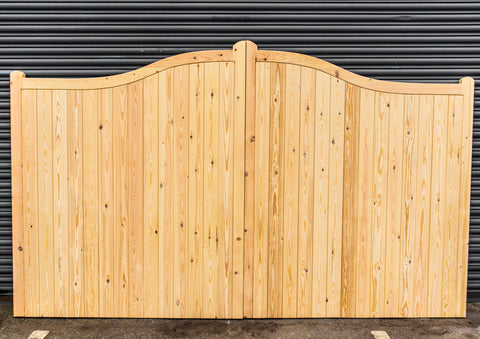 Wooden Garden Gate - Ingbirchworth Driveway Design