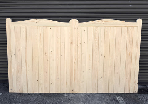 Wooden Garden Gate - Keresforth Driveway Design